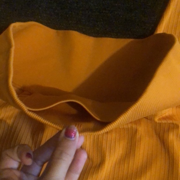 VS pink active leggings size large - Picture 4 of 5